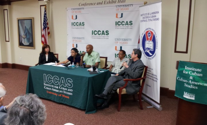 Fariñas en Casa Bacardi de Miami durante una conferencia auspiciada por el Instituto de la Memoria Histórica