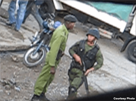 imágenes captadas por ciudadanos de Palma Soriano durante allanamiento a casa de Campa